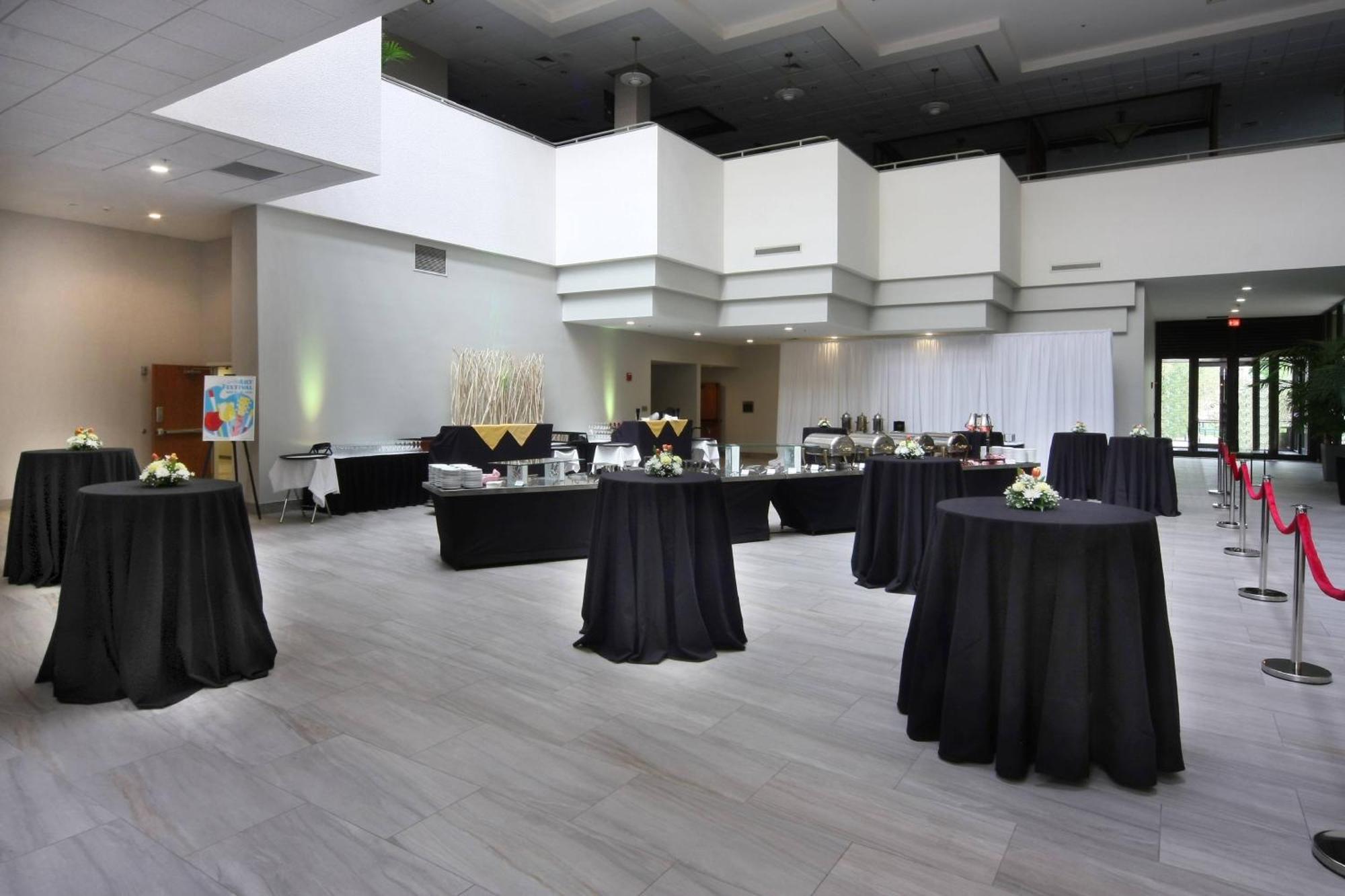 Marriott East Lansing At University Place Exterior foto